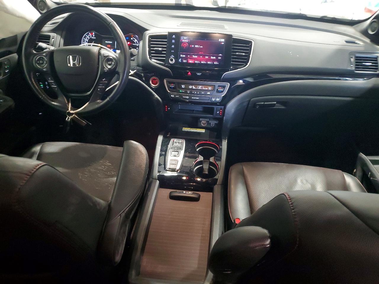 2021 HONDA RIDGELINE BLACK EDITION photo 15