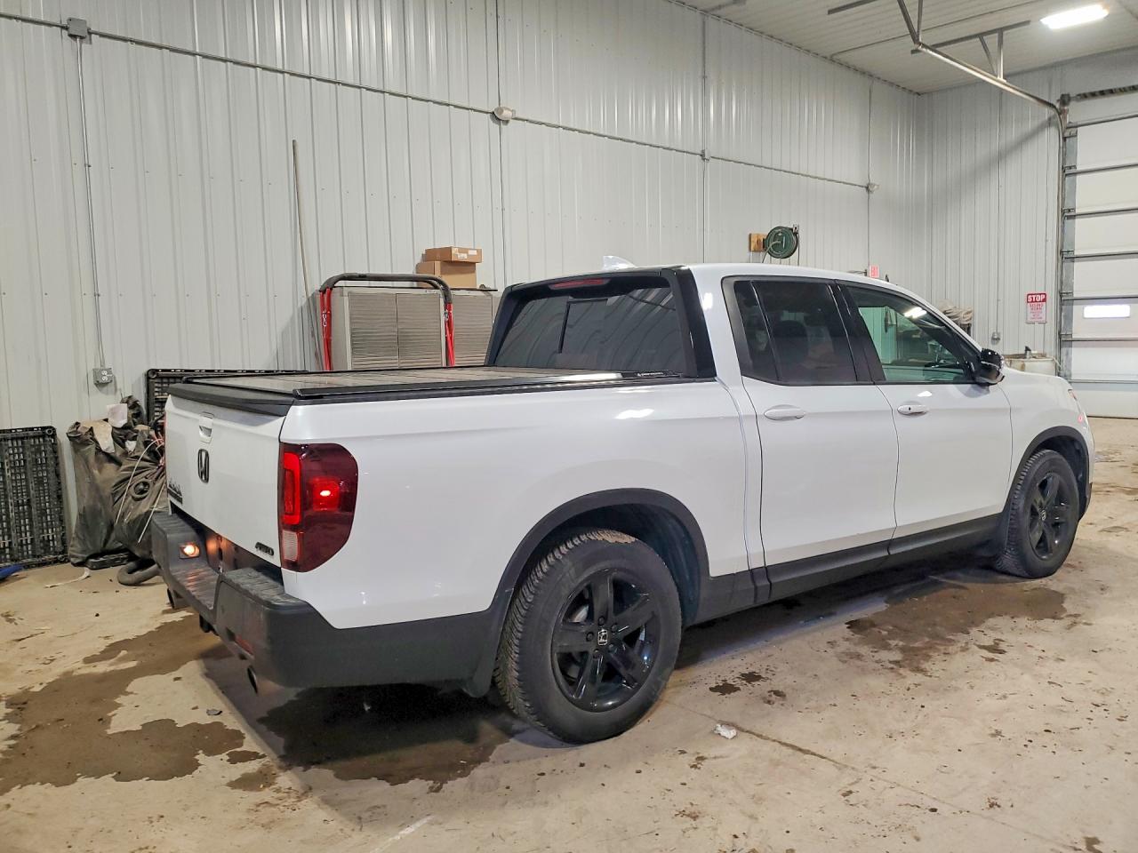 2021 HONDA RIDGELINE BLACK EDITION photo 5
