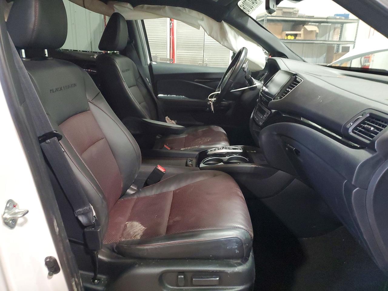 2021 HONDA RIDGELINE BLACK EDITION photo 13