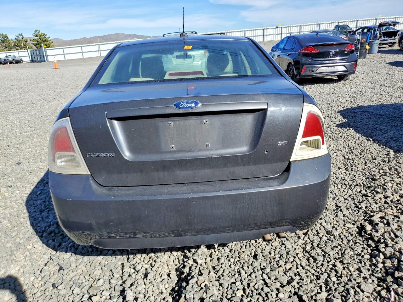 2007 FORD FUSION SE photo 6