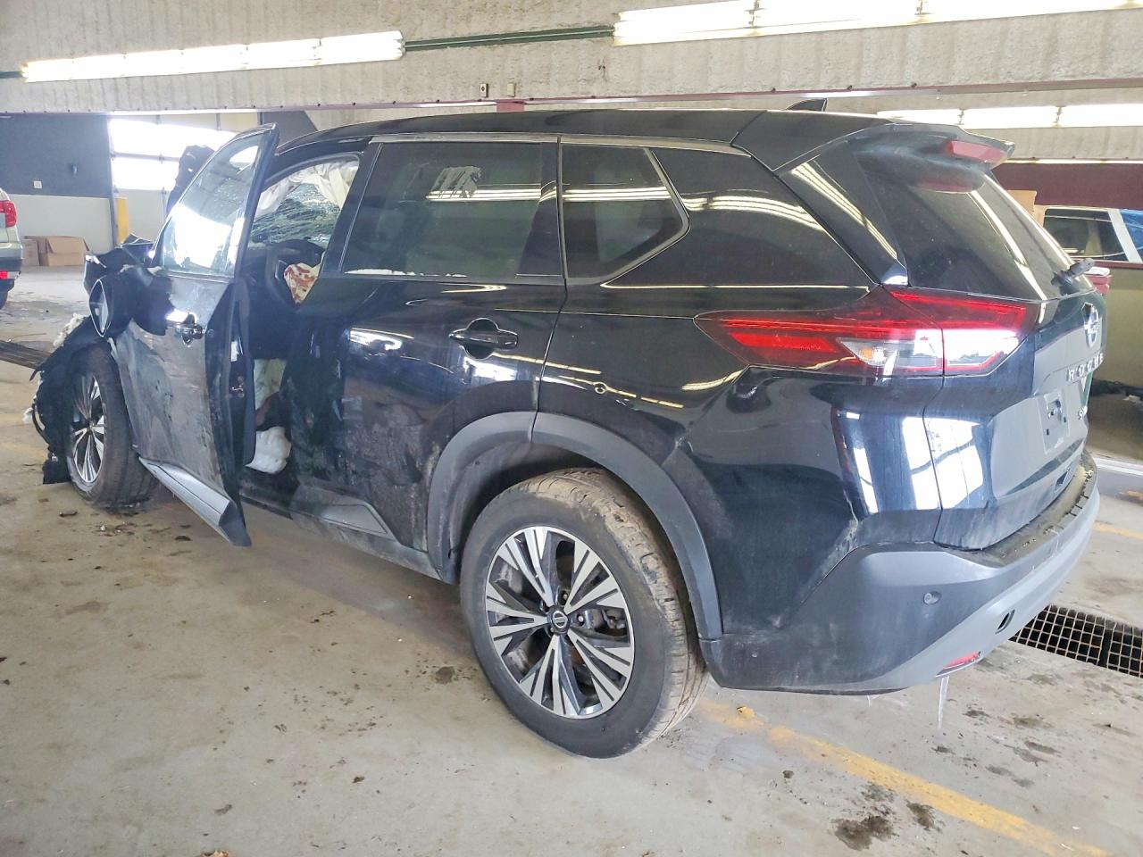2021 NISSAN ROGUE SV photo 4