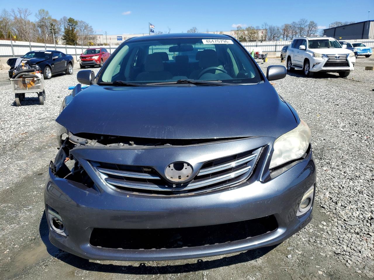 2013 TOYOTA COROLLA LE photo 9