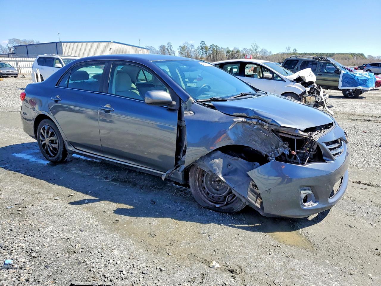 2013 TOYOTA COROLLA LE photo 7