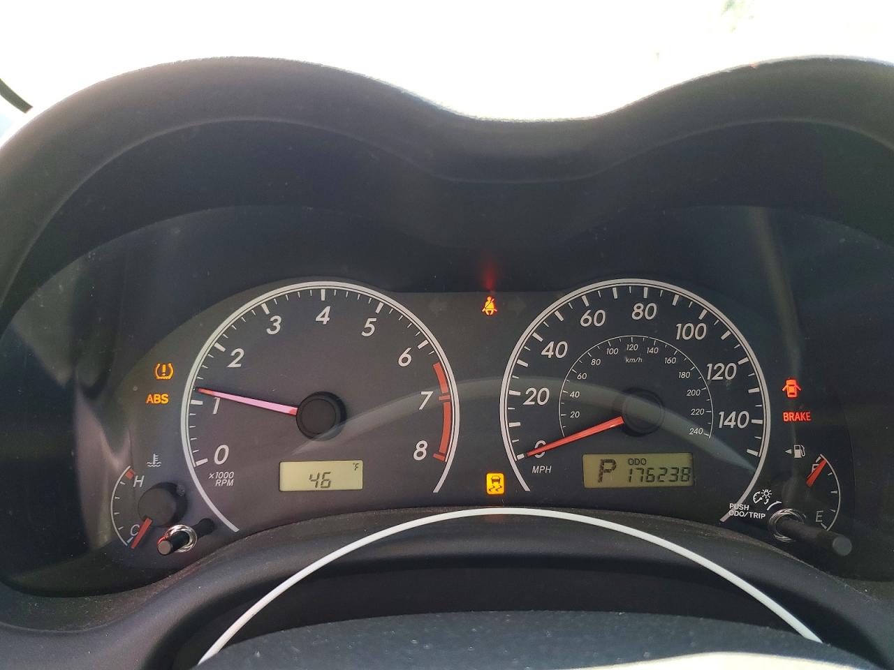 2013 TOYOTA COROLLA LE photo 17