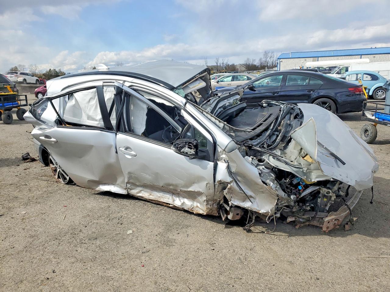 2019 TOYOTA PRIUS C L photo 7