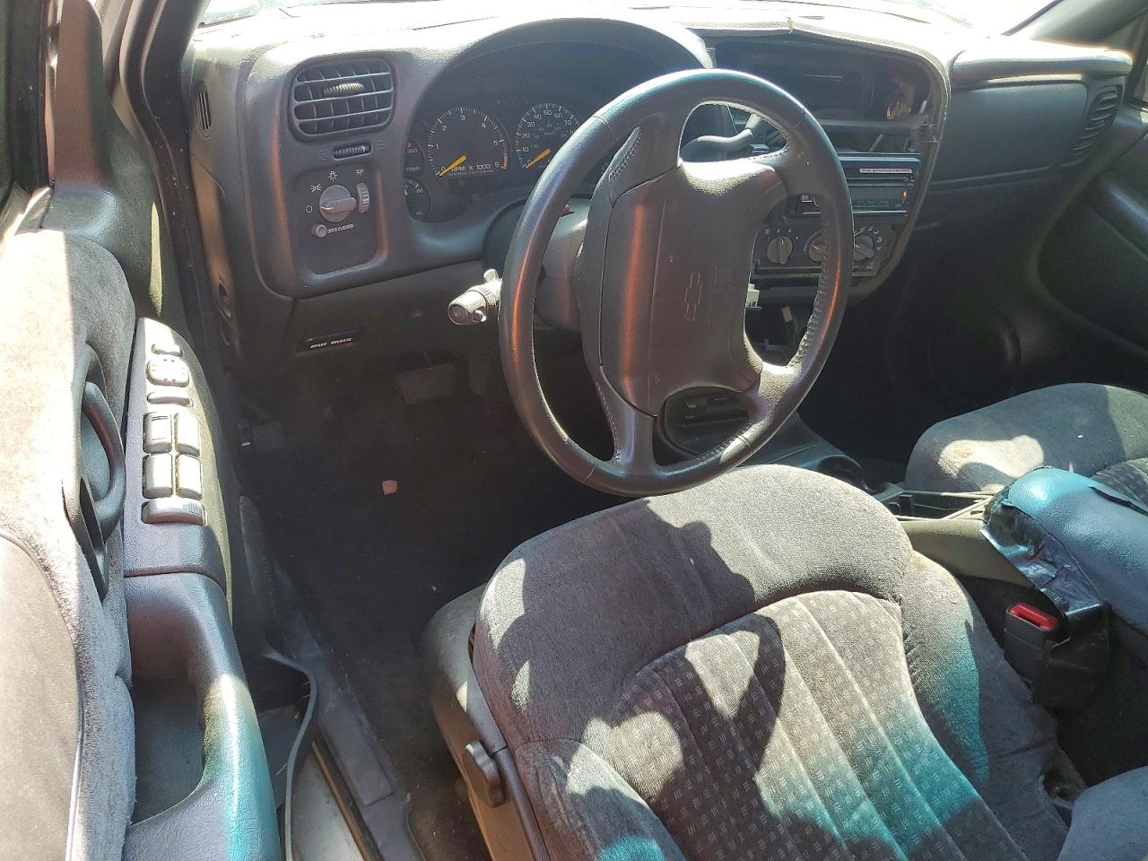 1998 CHEVROLET BLAZER photo 15
