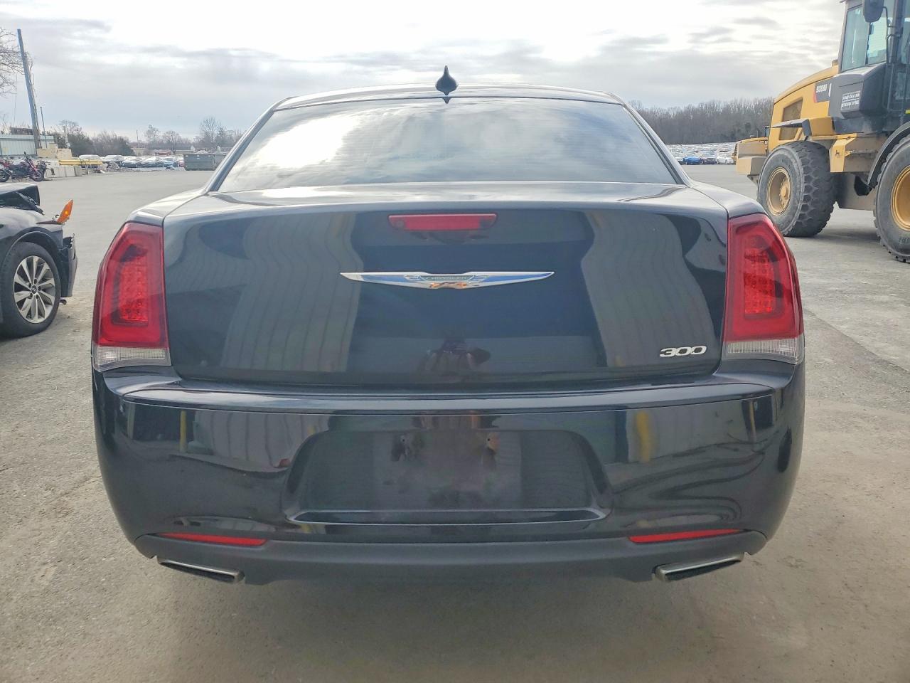 2018 CHRYSLER 300 TOURING photo 21