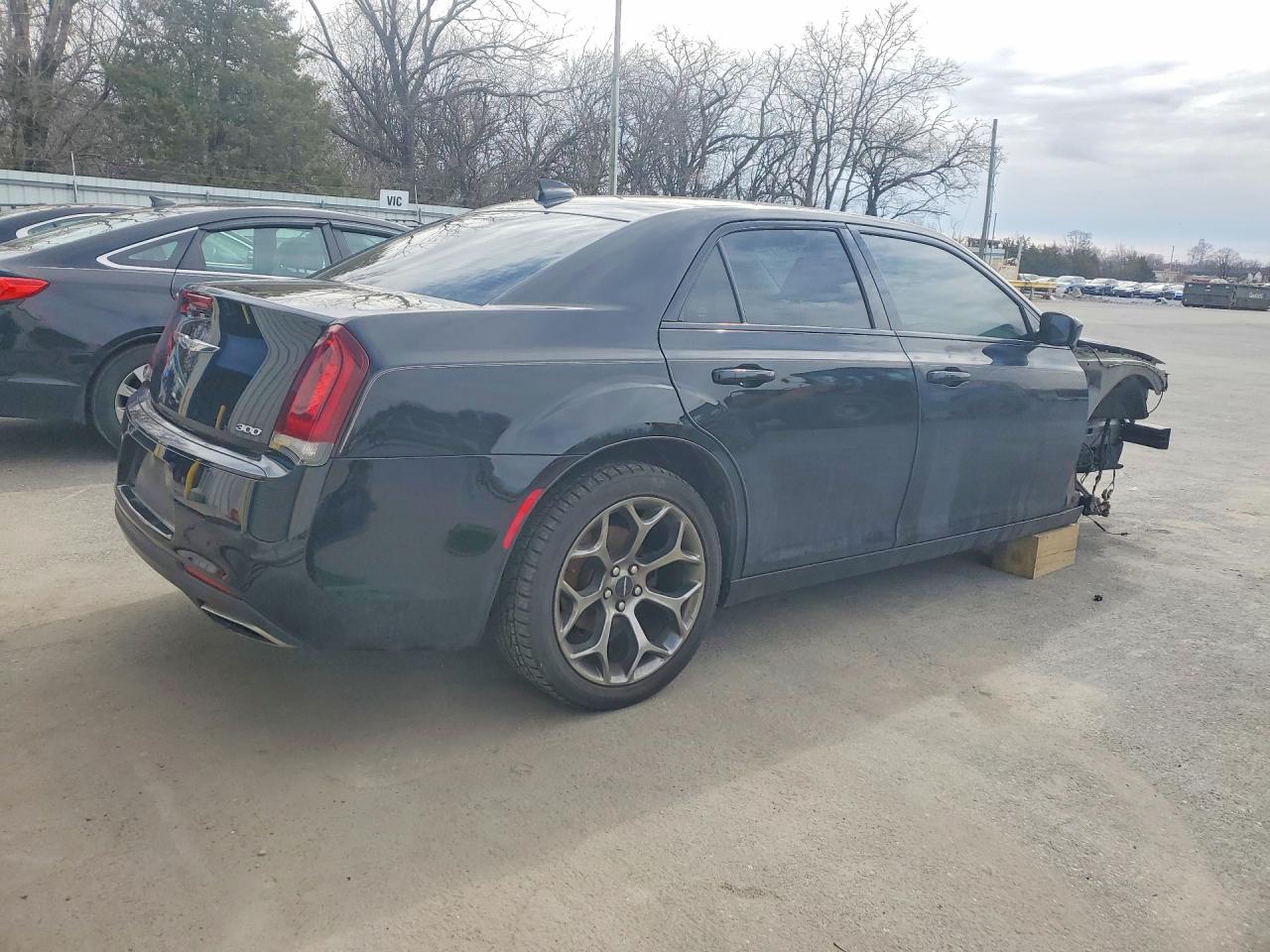 2018 CHRYSLER 300 TOURING photo 9