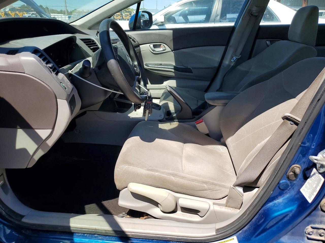 2012 HONDA CIVIC LX photo 19