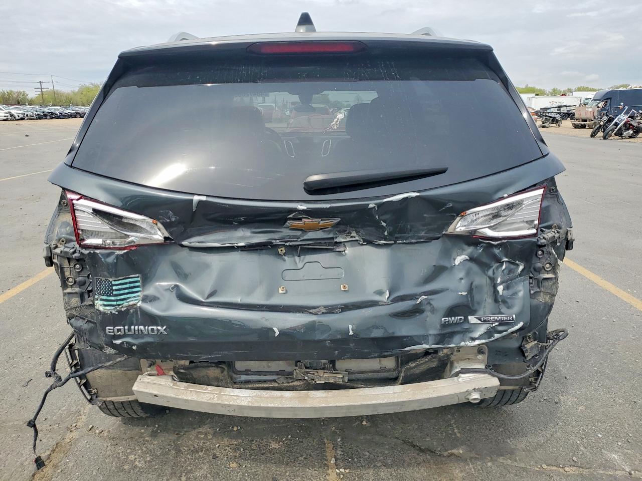 2018 CHEVROLET EQUINOX PREMIER photo 6