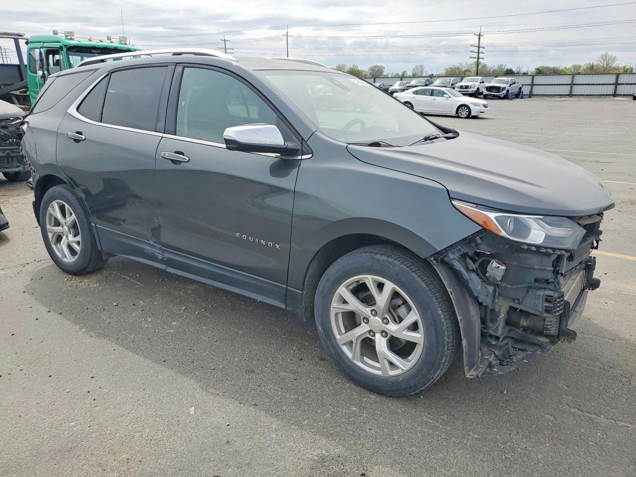 2018 CHEVROLET EQUINOX PREMIER photo 4