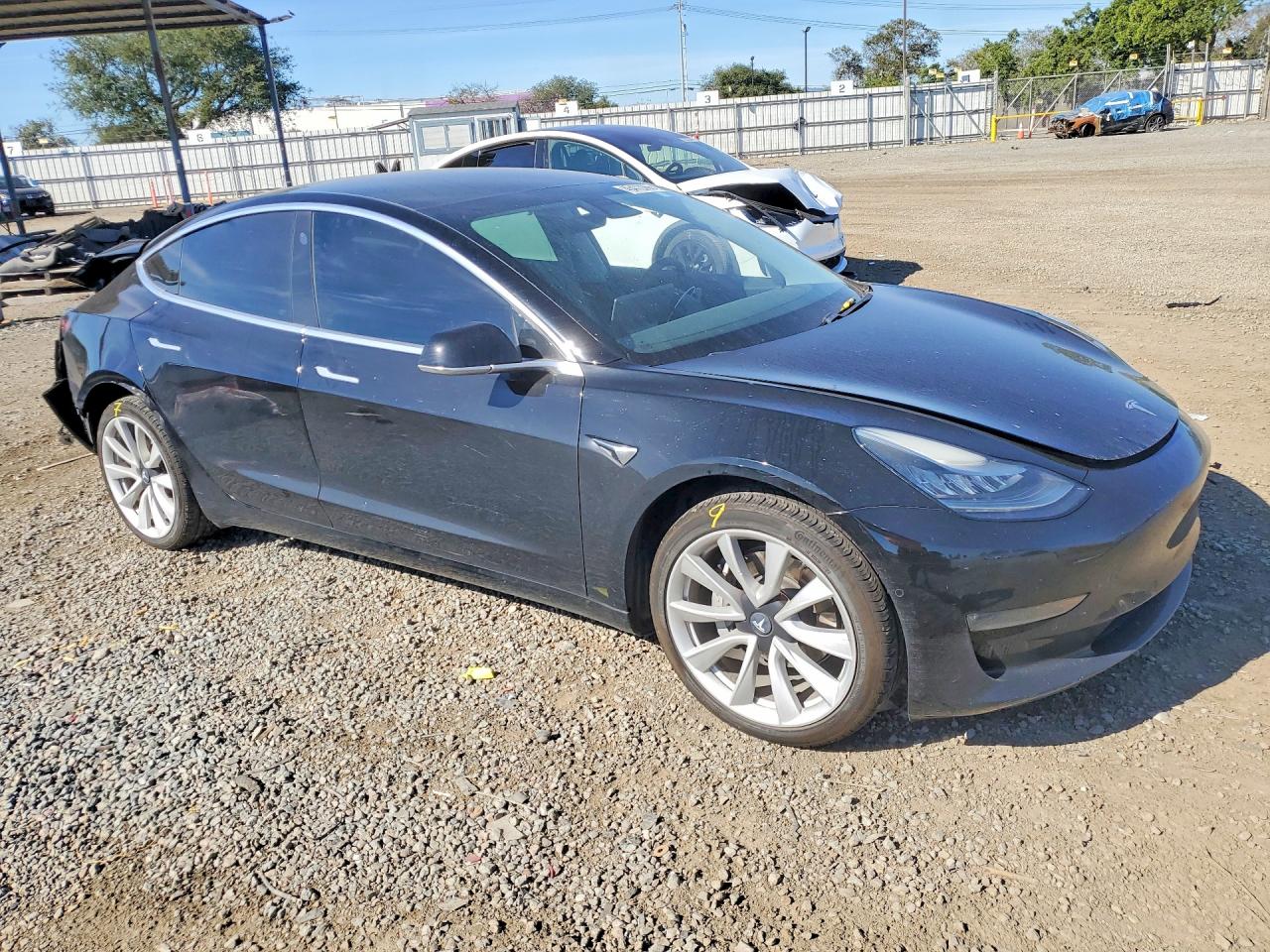2019 TESLA MODEL 3 photo 10