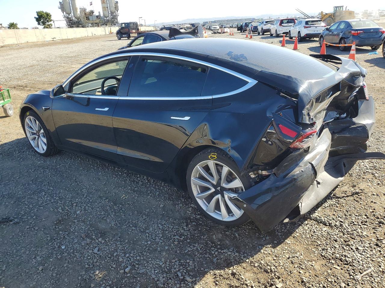 2019 TESLA MODEL 3 photo 4