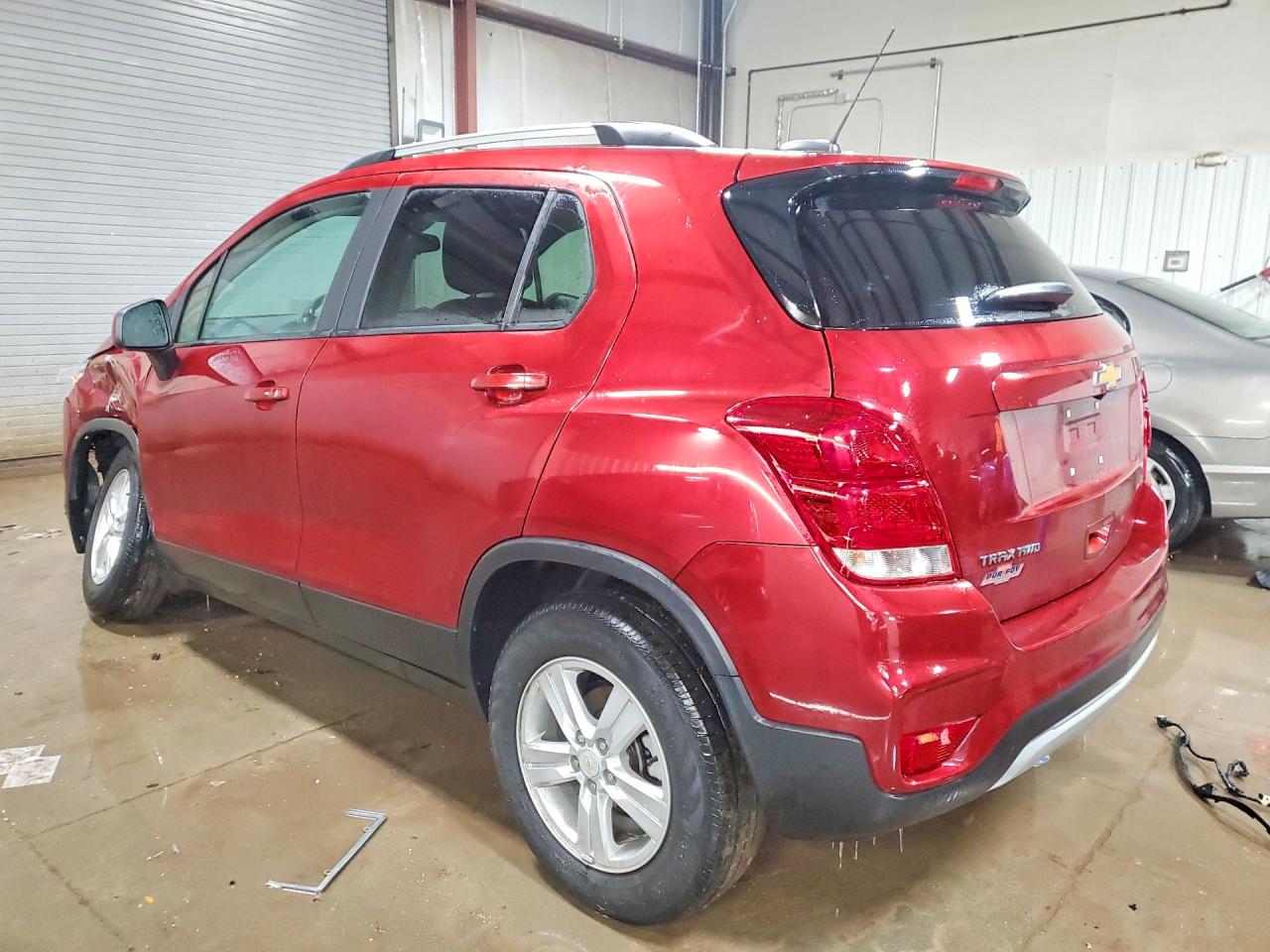 2022 CHEVROLET TRAX 1LT photo 2