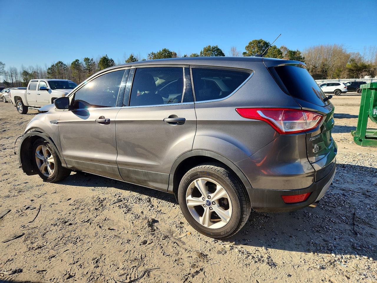 2014 FORD ESCAPE SE photo 2