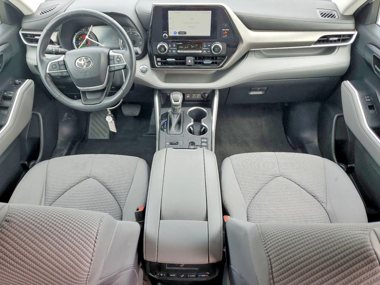 2023 TOYOTA HIGHLANDER HYBRID LE photo 22