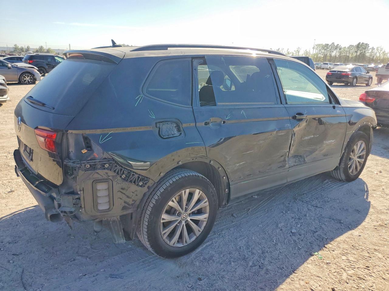 2020 VOLKSWAGEN TIGUAN S photo 7