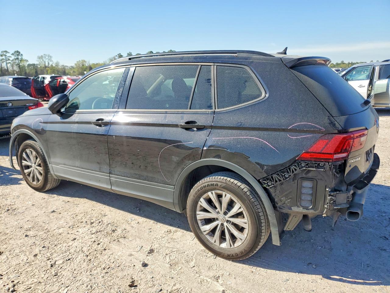 2020 VOLKSWAGEN TIGUAN S photo 4