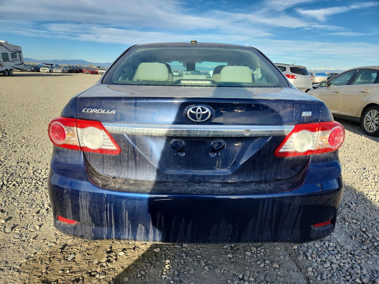 2013 TOYOTA COROLLA LE photo 11