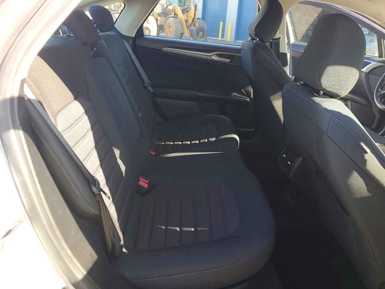 2020 FORD FUSION SE photo 10
