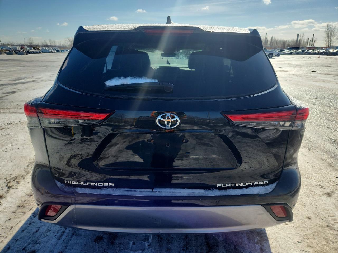 2021 TOYOTA HIGHLANDER PLATINUM photo 11