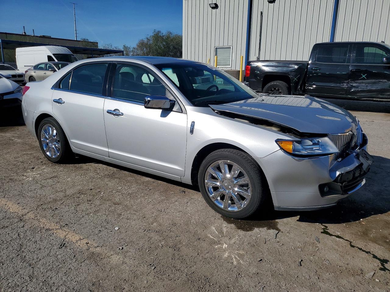 2010 LINCOLN MKZ photo 10
