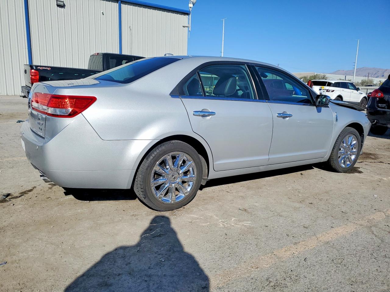 2010 LINCOLN MKZ photo 7