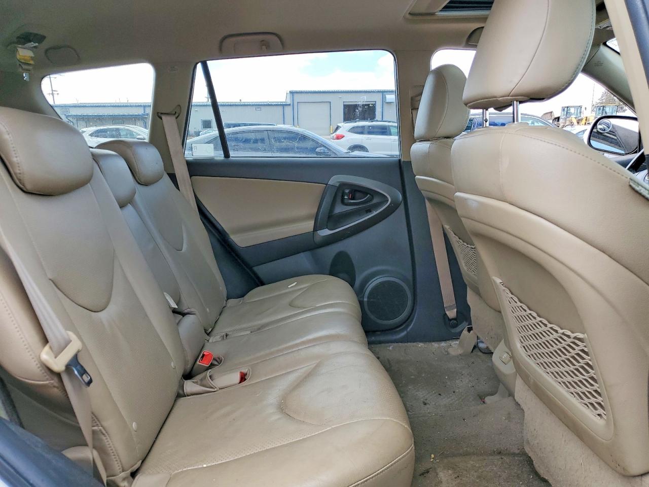 2011 TOYOTA RAV4 LIMITED photo 11