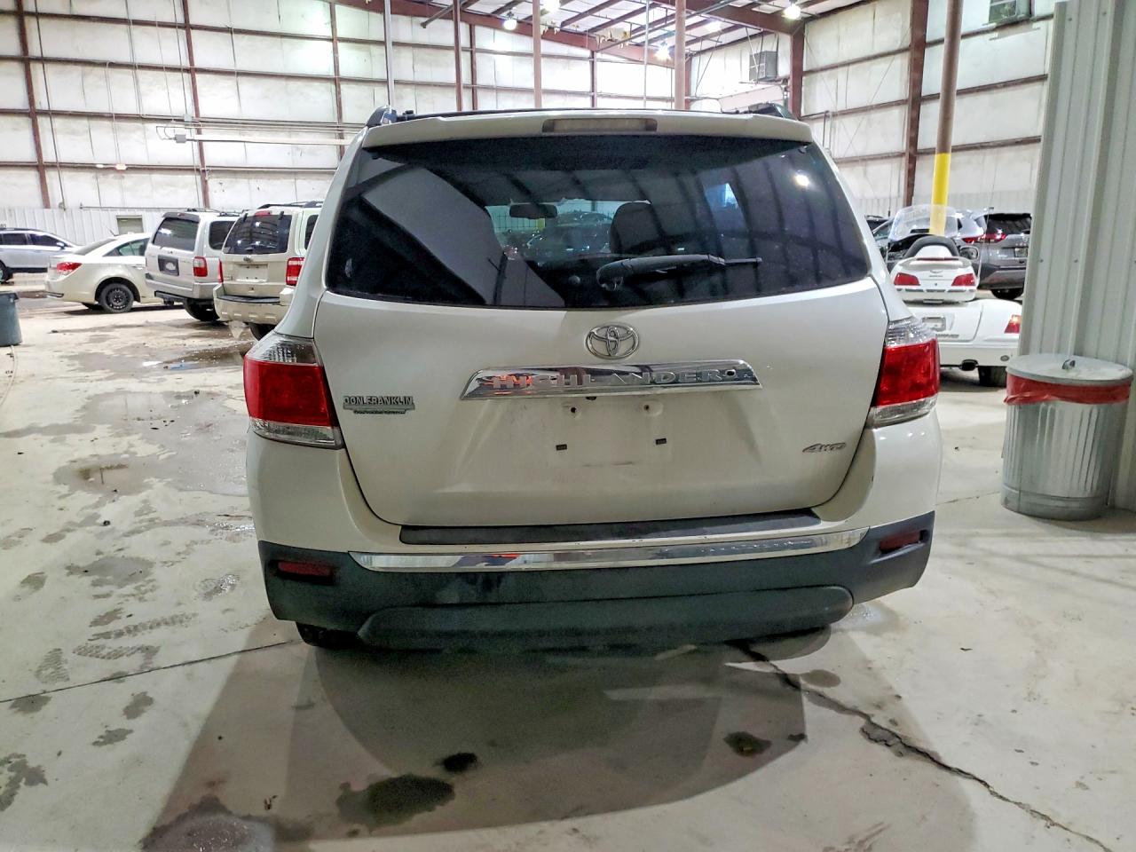 2013 TOYOTA HIGHLANDER LIMITED photo 6