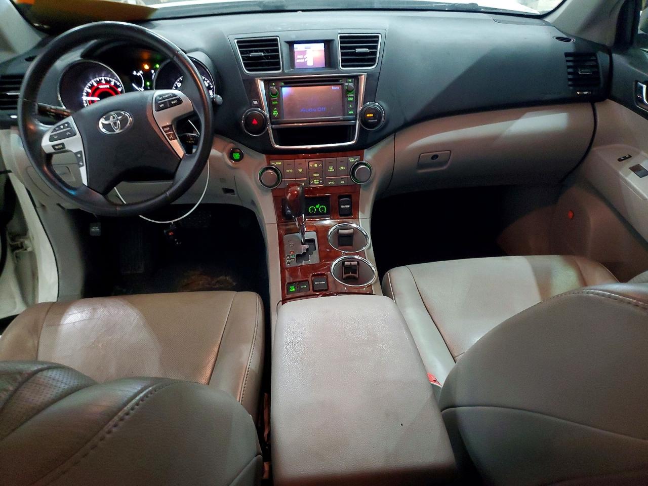 2013 TOYOTA HIGHLANDER LIMITED photo 8