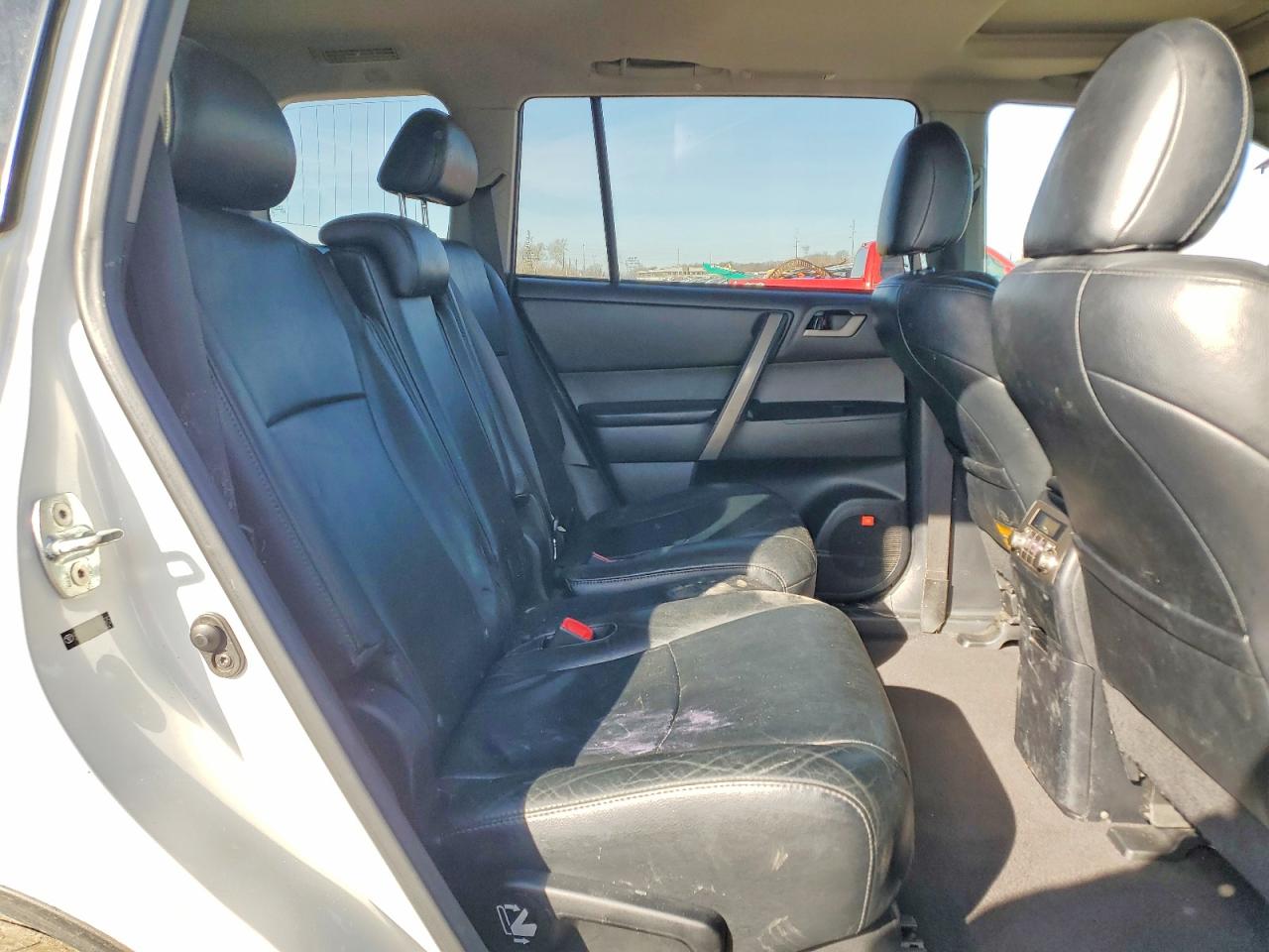 2010 TOYOTA HIGHLANDER SPORT photo 21