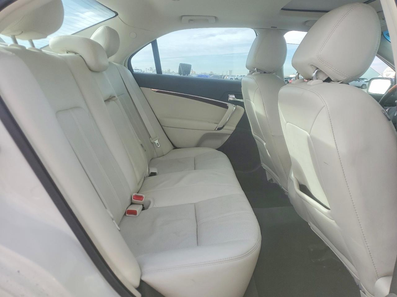 2012 LINCOLN MKZ photo 10