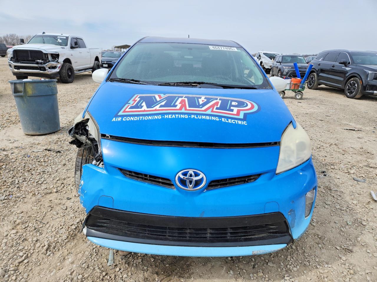 2013 TOYOTA PRIUS TWO photo 9