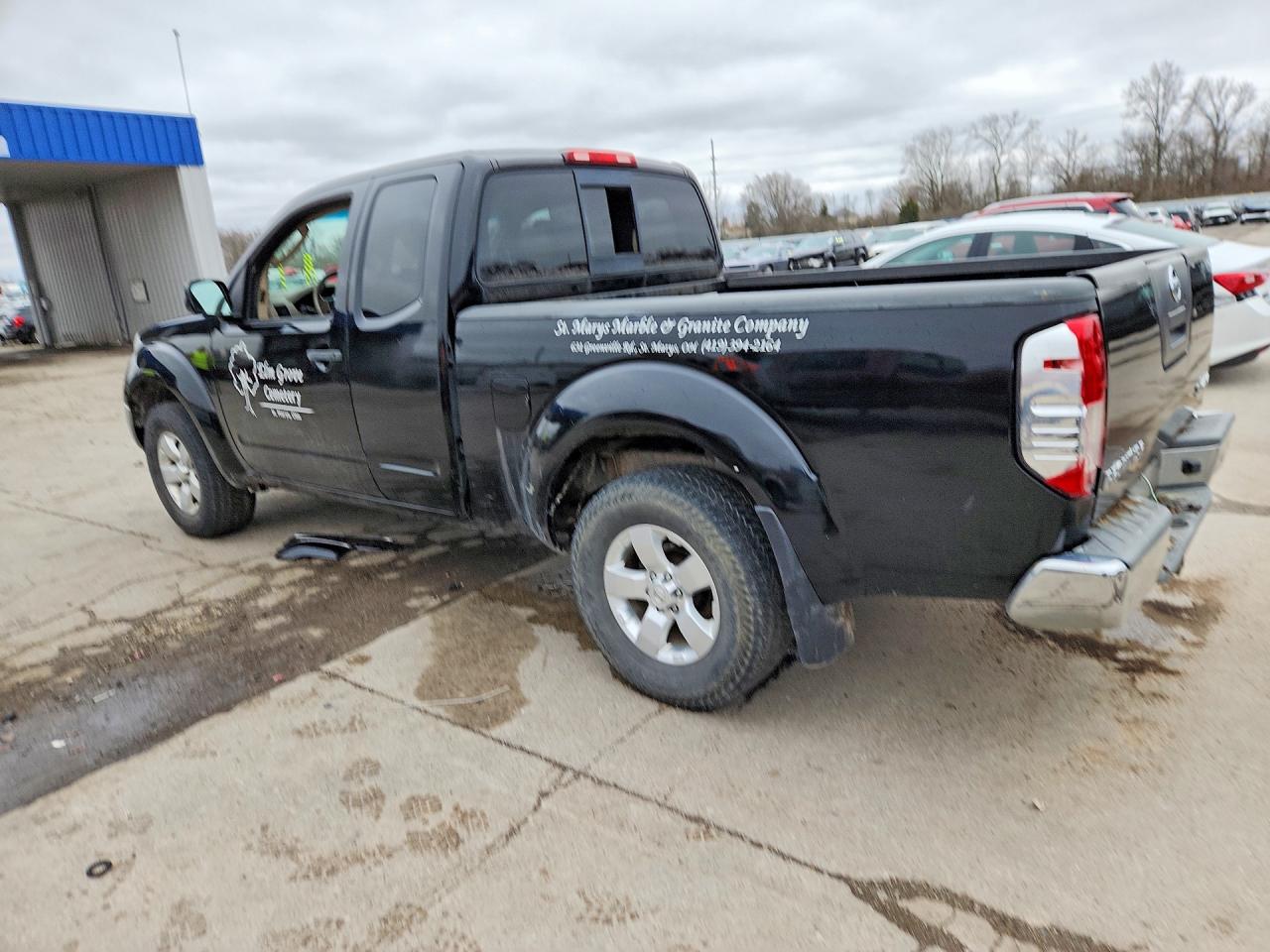 2011 NISSAN FRONTIER SV V6 photo 2