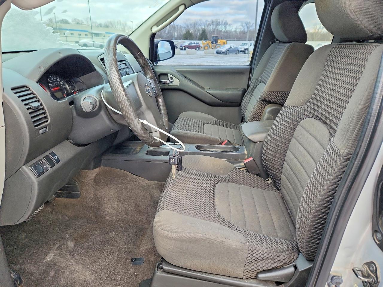 2011 NISSAN FRONTIER SV V6 photo 19