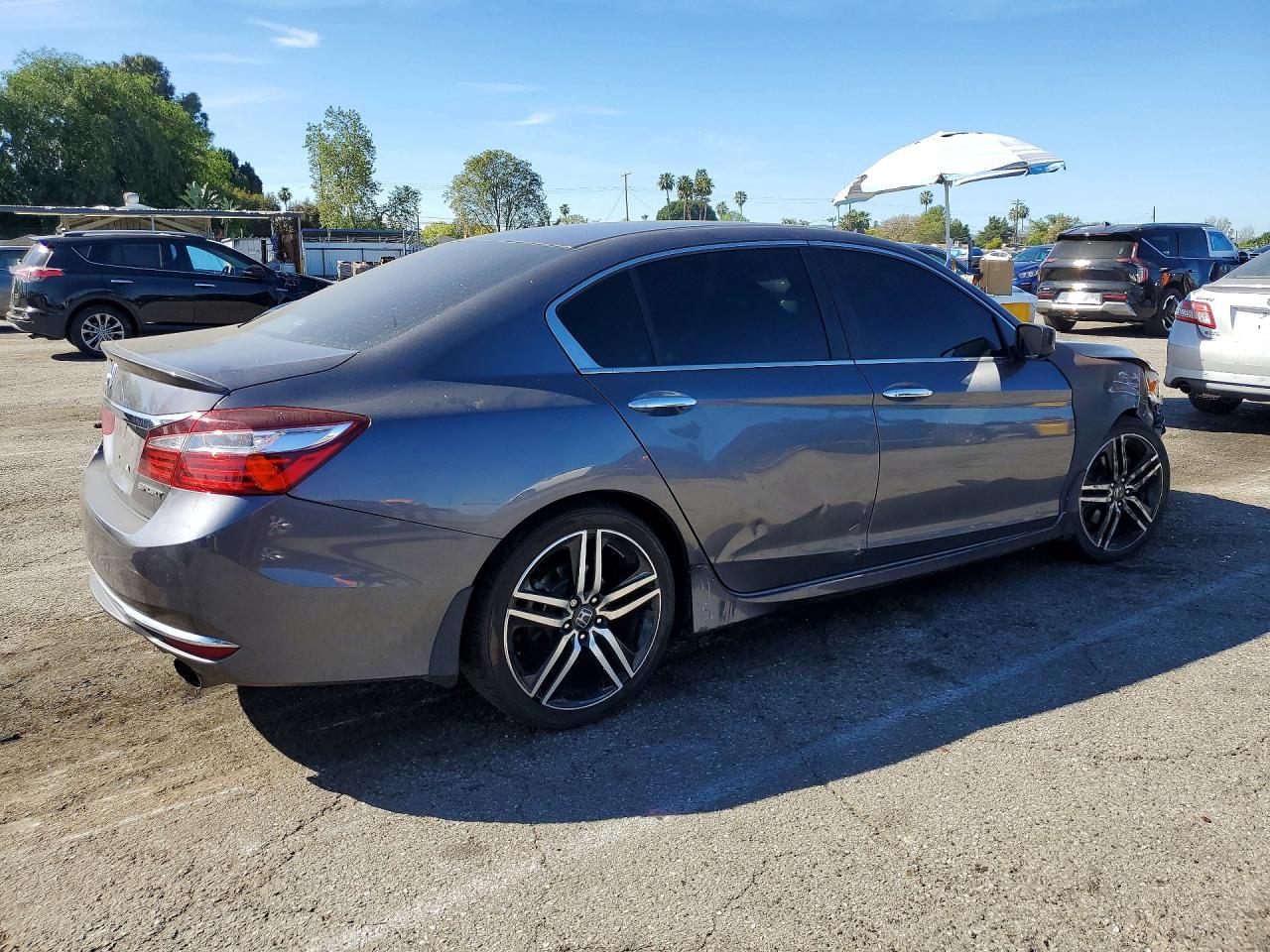 2016 HONDA ACCORD SPORT photo 3