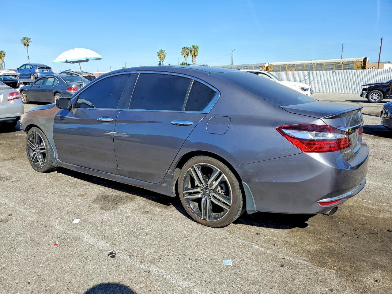 2016 HONDA ACCORD SPORT photo 2