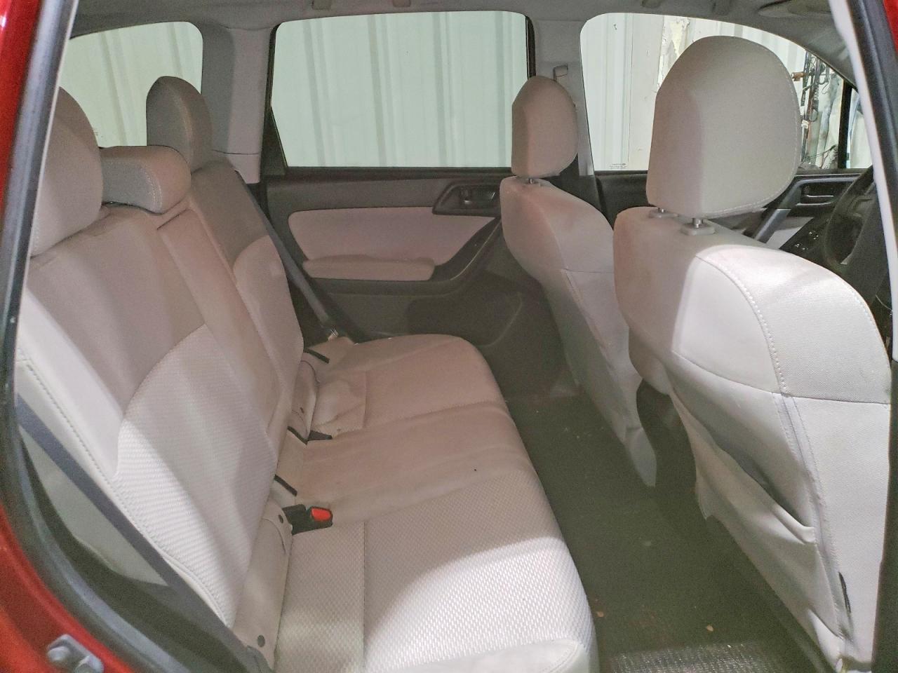 2015 SUBARU FORESTER photo 11