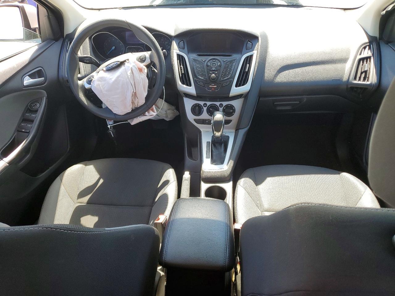 2013 FORD FOCUS SE photo 22