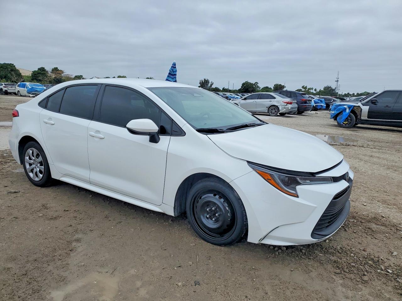 2024 TOYOTA COROLLA LE photo 10