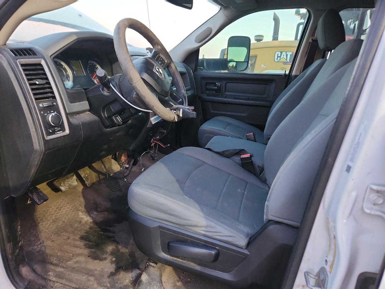 2017 RAM 2500 ST photo 19