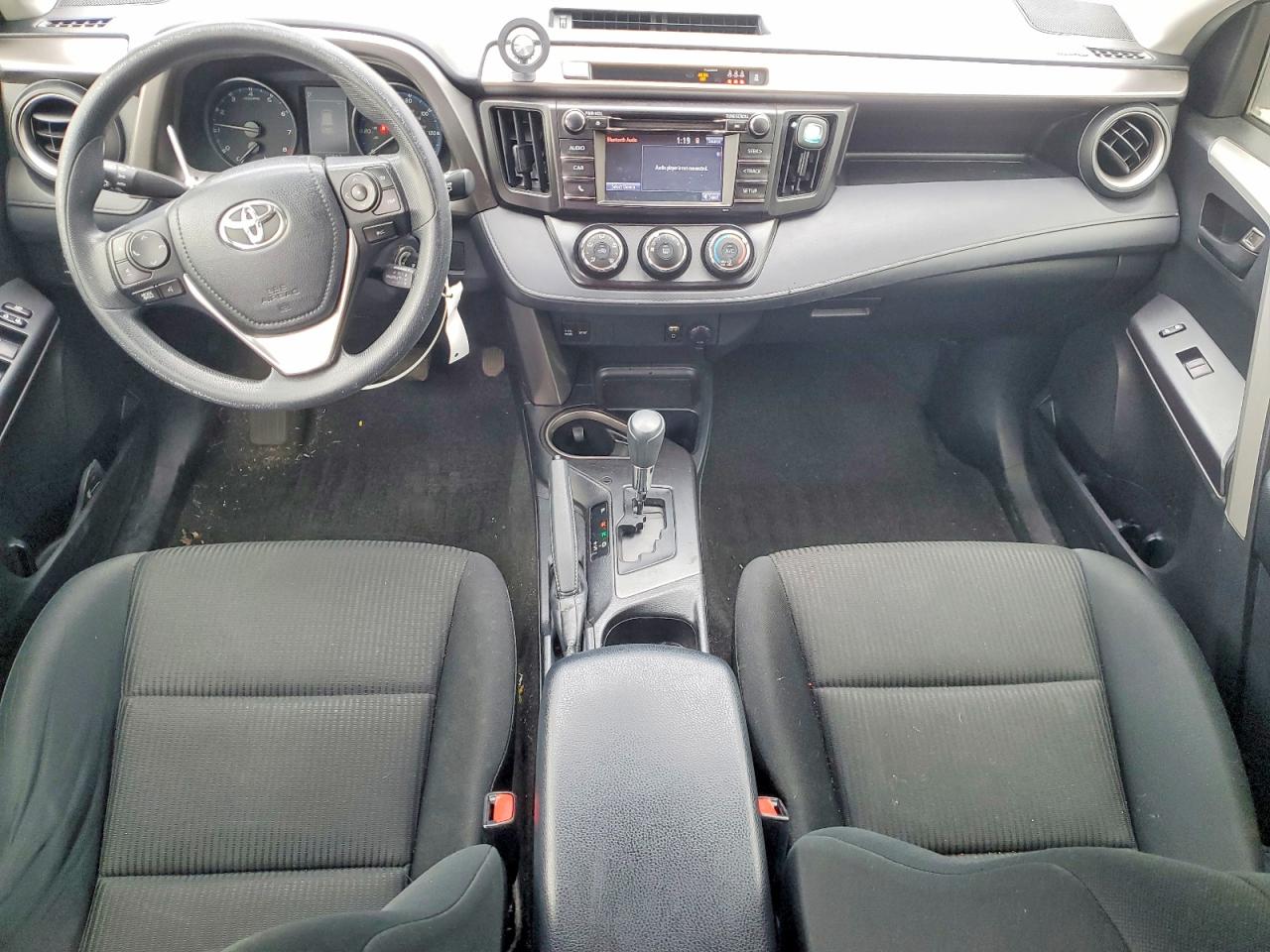 2018 TOYOTA RAV4 LE photo 22