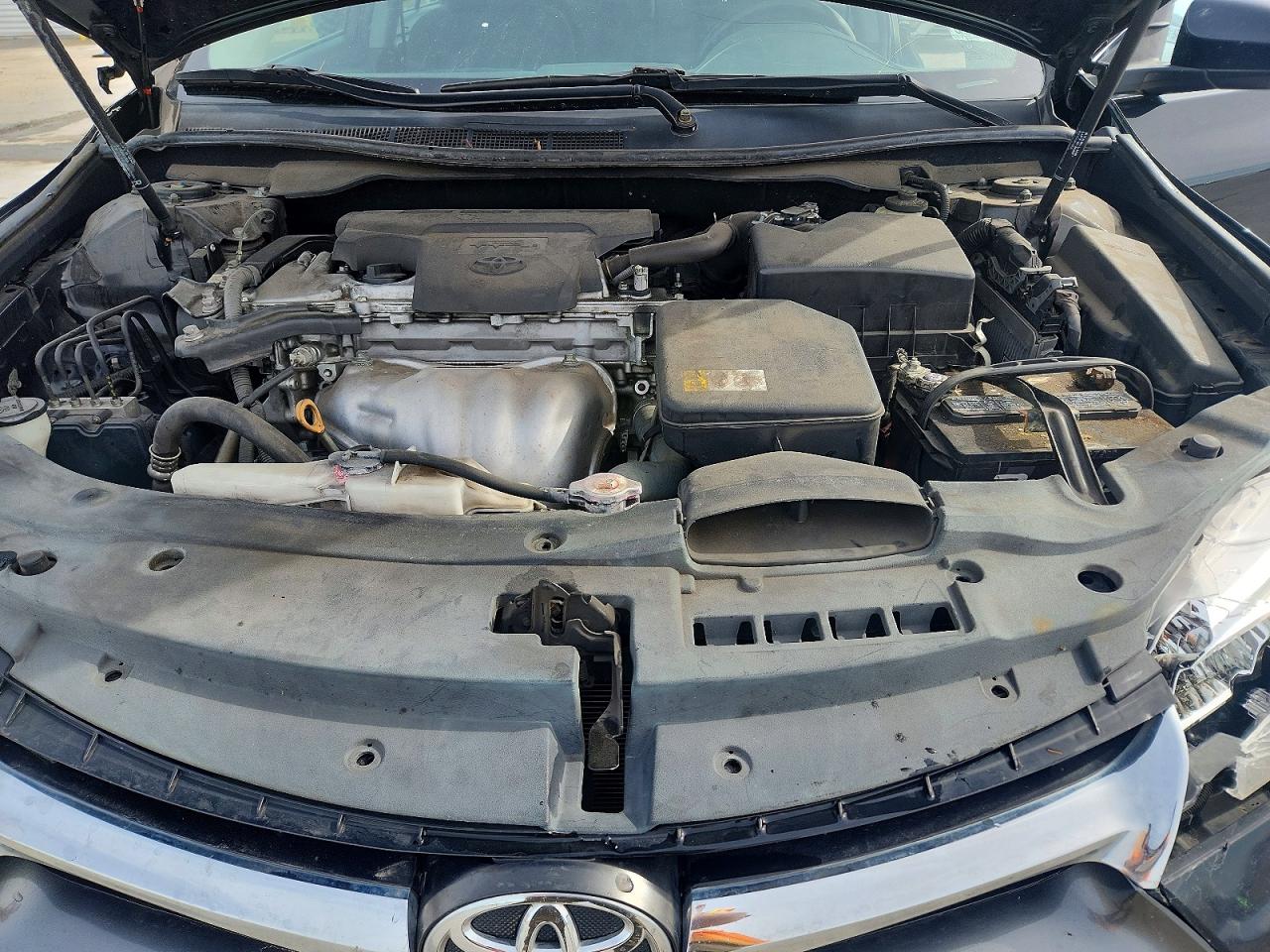 2017 TOYOTA CAMRY LE photo 31