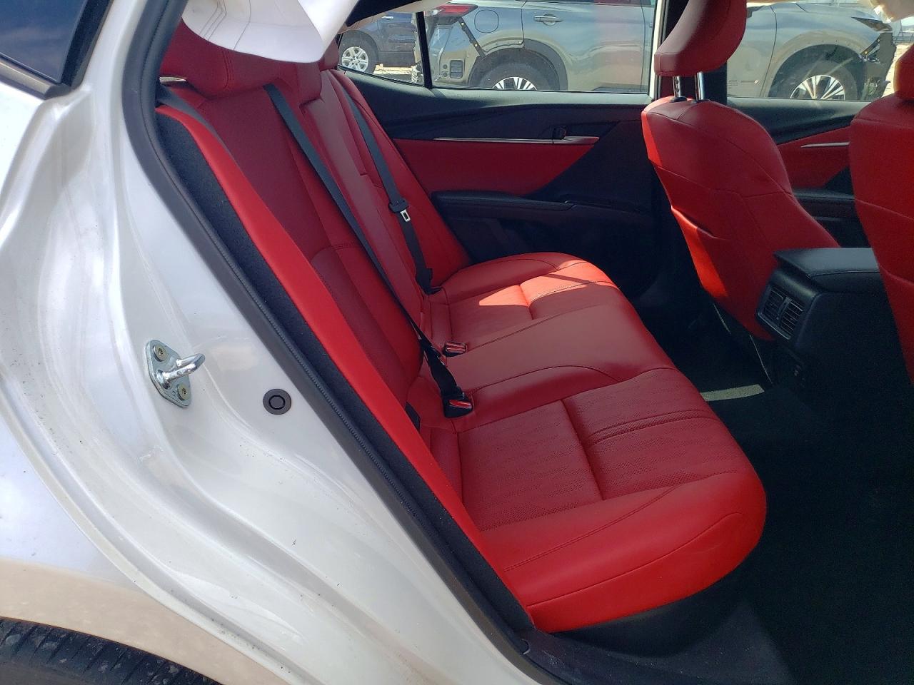 2025 TOYOTA CAMRY XSE photo 19
