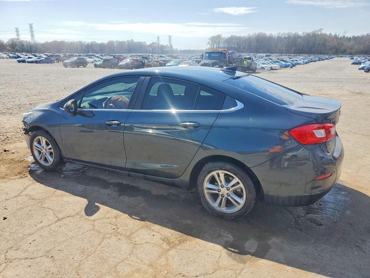 2017 CHEVROLET CRUZE LT photo 5