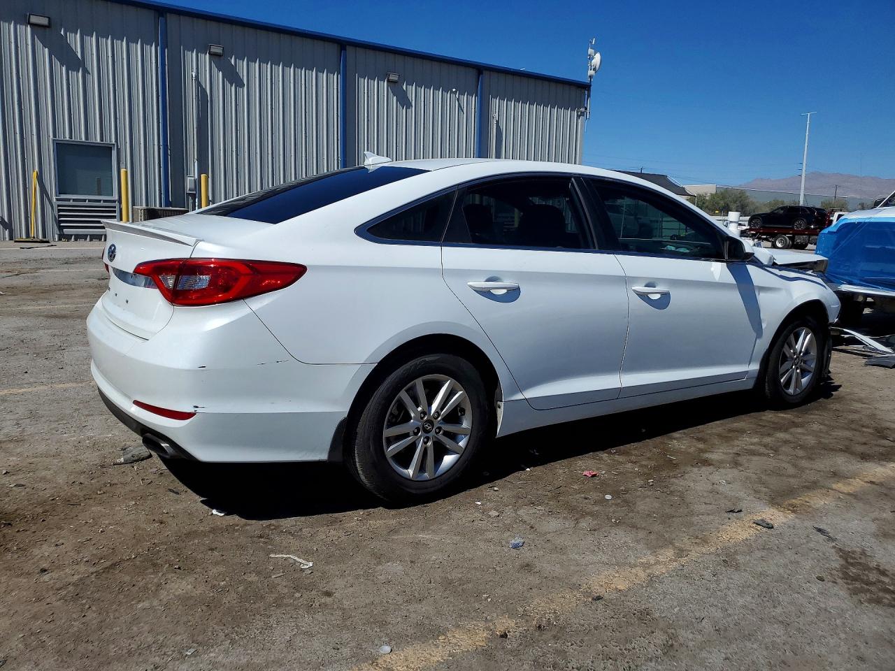 2016 HYUNDAI SONATA SE photo 3