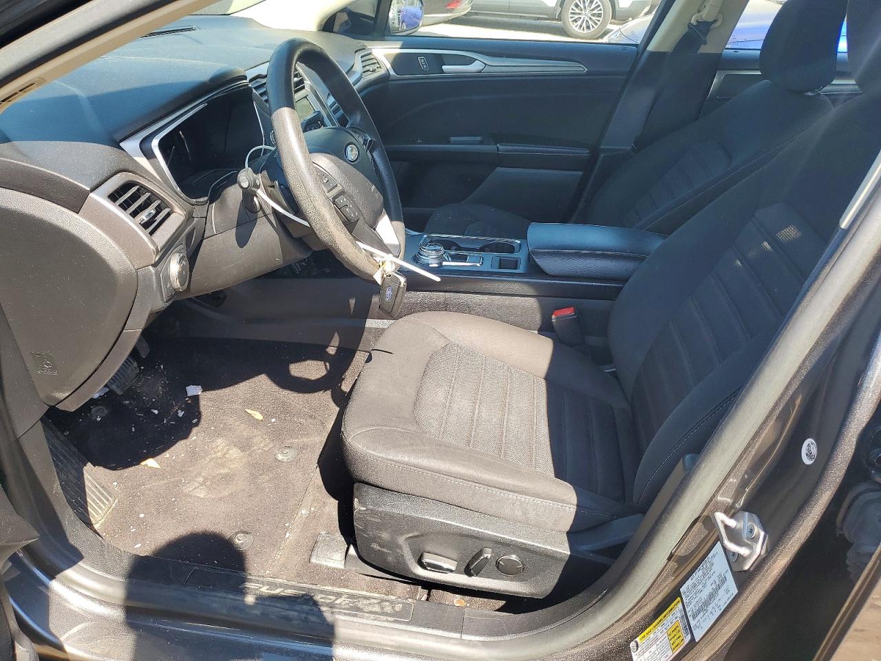 2020 FORD FUSION SE photo 13