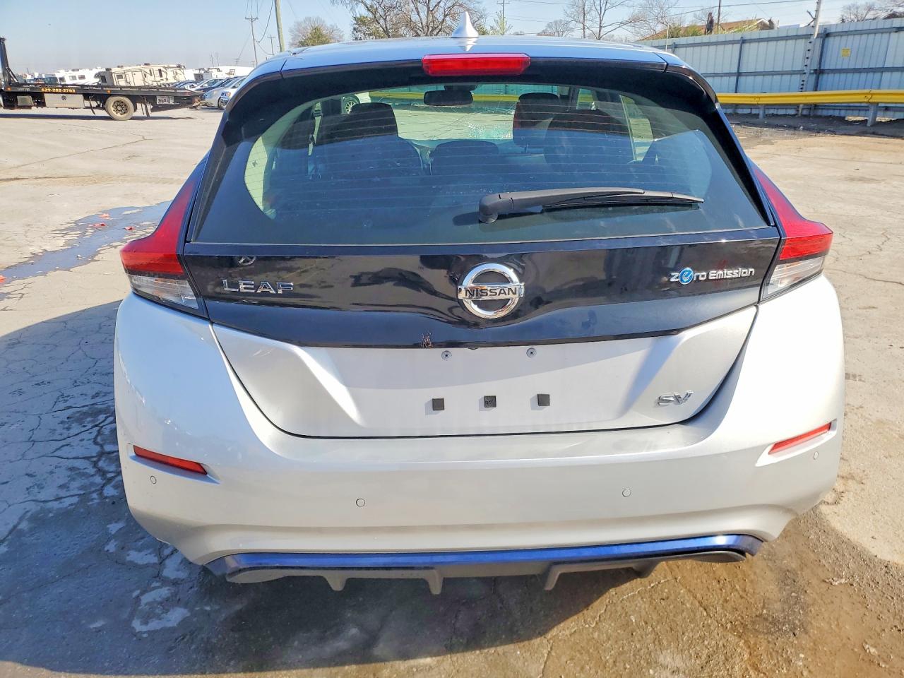 2022 NISSAN LEAF SV photo 16
