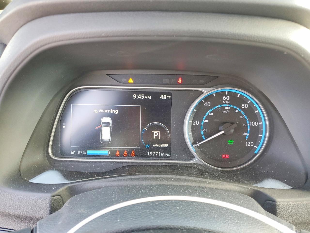 2022 NISSAN LEAF SV photo 25
