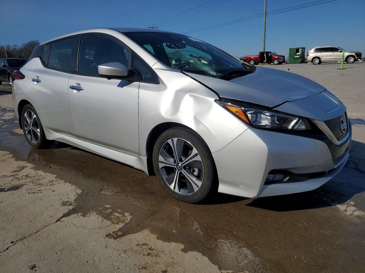 2022 NISSAN LEAF SV photo 10